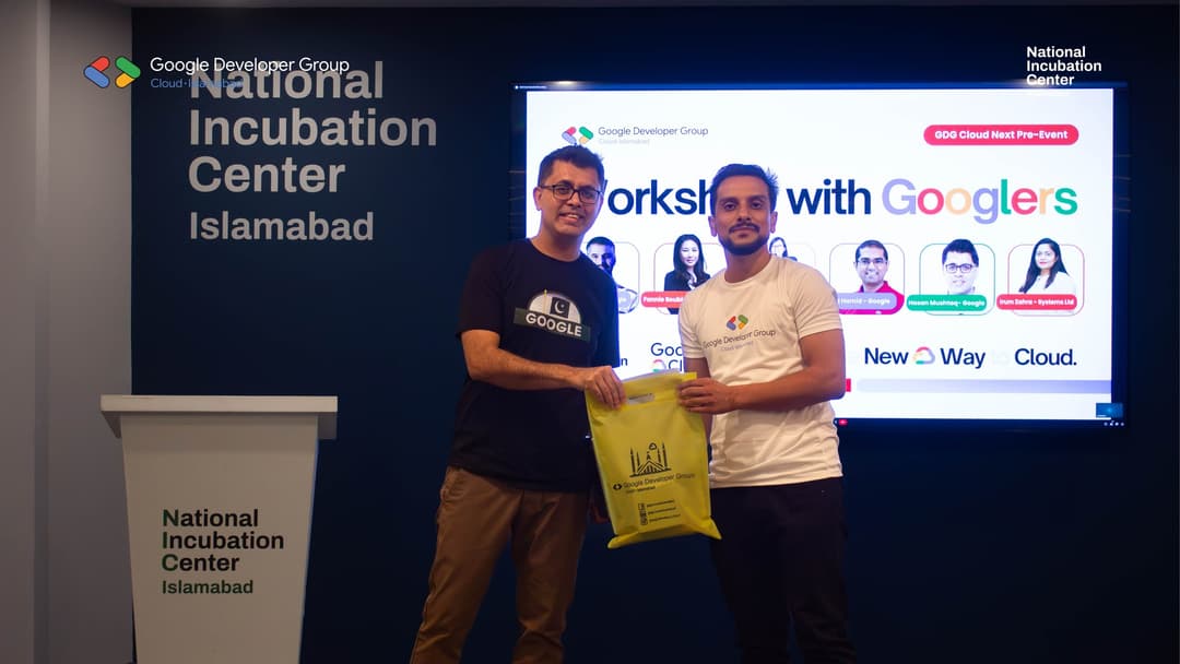 Sarmad Gardezi, Senior Software Engineer, at a Google Developer community event